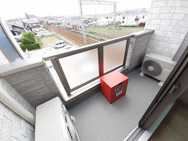 ＥＣＯ　ＧＬＡＮＺのバルコニー