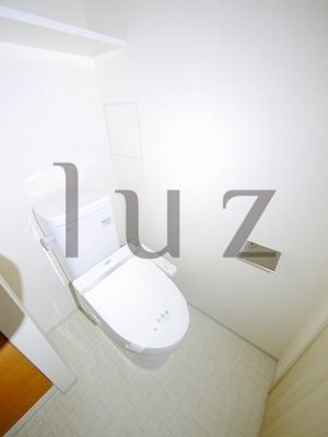 クレイシア横濱阪東橋のトイレ
