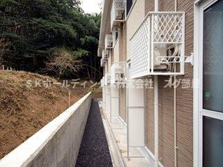 レオパレス羽崎のバルコニー|1Fはフローリング仕様・２Ｆは絨毯仕様になります。