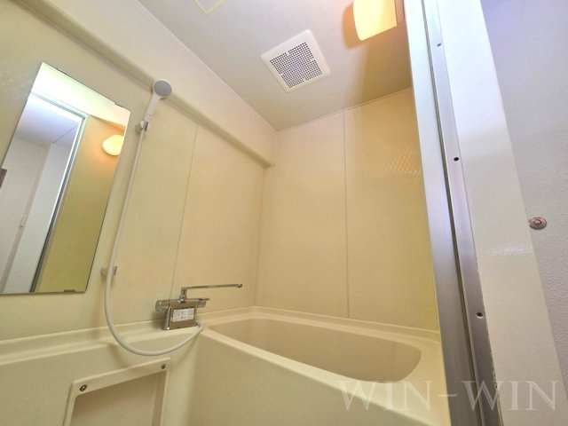 オリエンタルハイツの浴室|イメージ（同建物内別部屋の写真です）