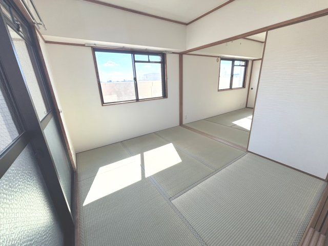 エクセレンス茨木の和室|畳の上でゆっくりとくつろげる和室です