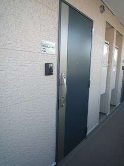 ウィステリアシャトーの玄関