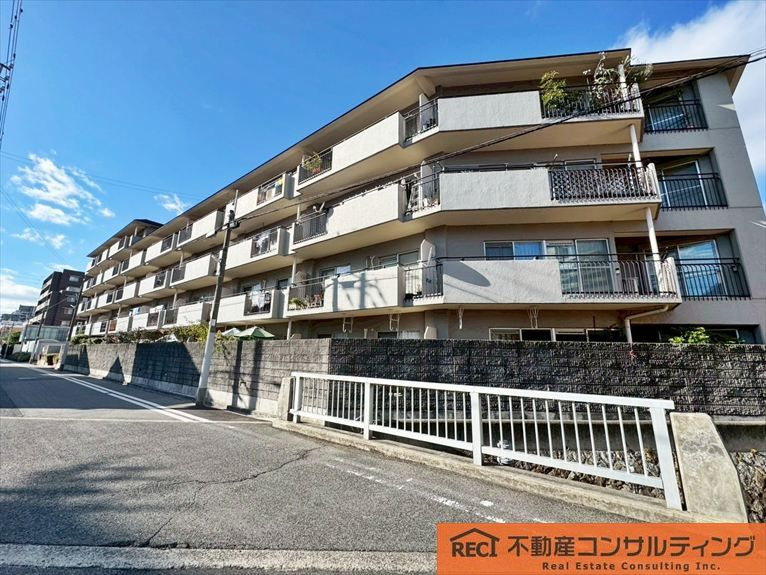 ファミール東灘の周辺|フルリノベーション物件！綺麗な室内です♪