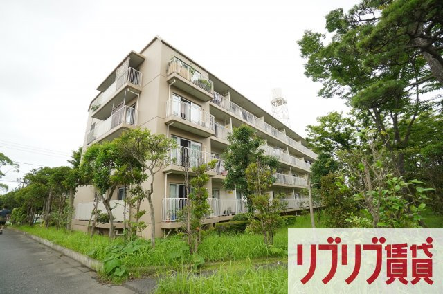 東千葉ハイツ５号棟の外観