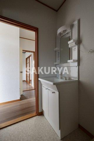コーポ福居の洗面所|2026年8月撮影。