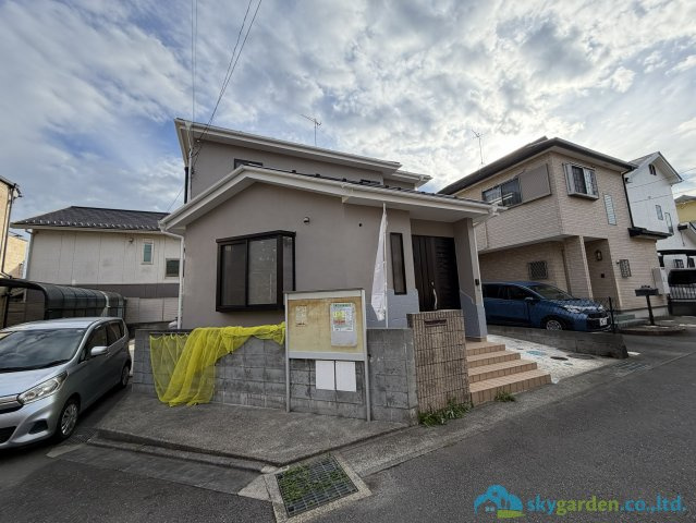 秦野市平沢　中古戸建の外観