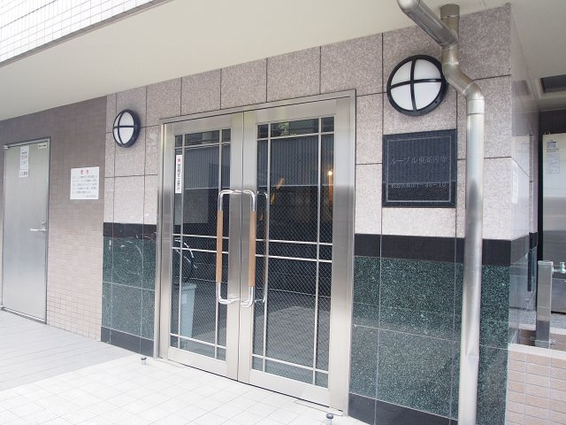ルーブル東高円寺のエントランス