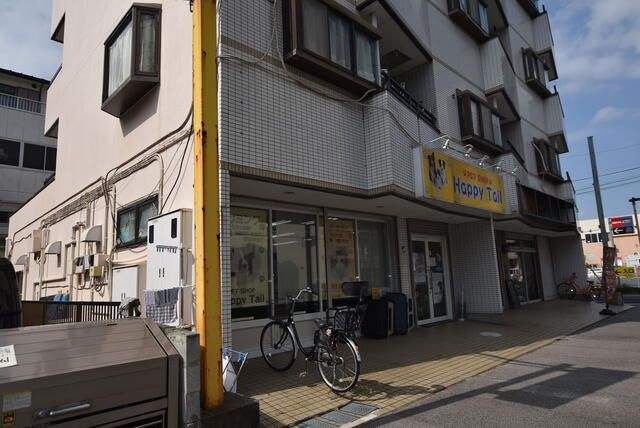 山浦山崎ビルの外観