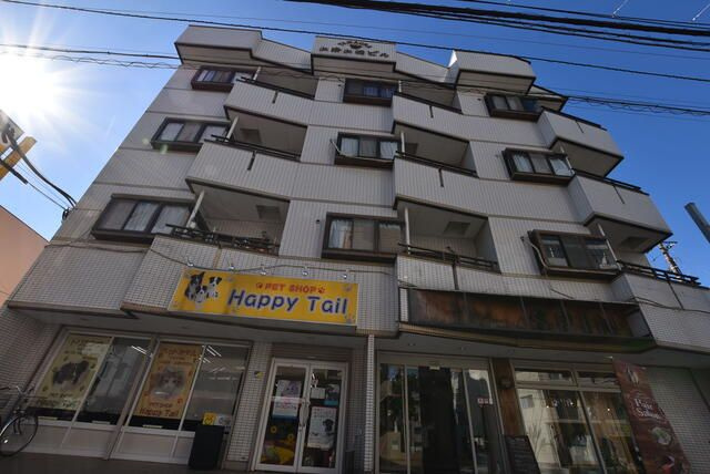 山浦山崎ビルの外観