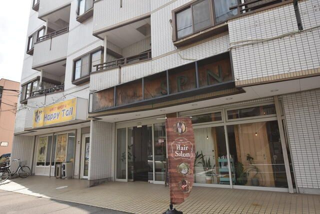 山浦山崎ビルの外観