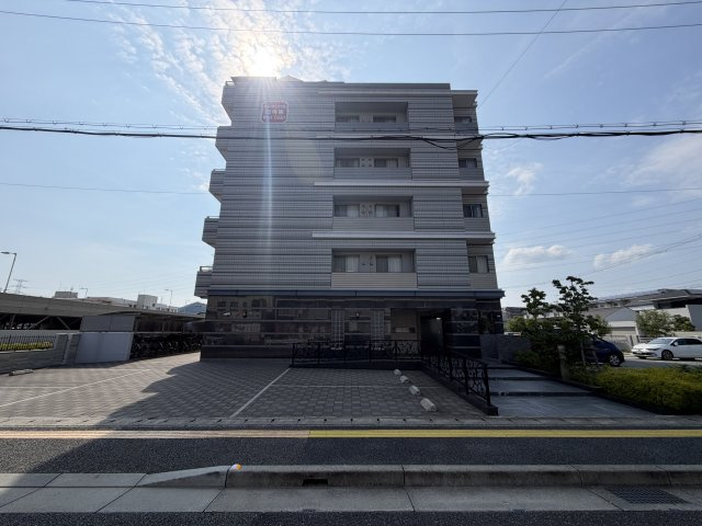 姫路市田寺東２丁目の中古マンションの外観
