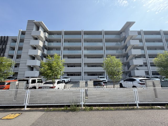 姫路市田寺東２丁目の中古マンションの外観