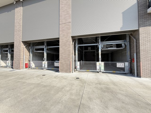 姫路市増位新町１丁目の中古マンションの駐車場