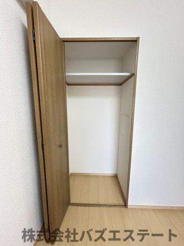 ロイヤルシャトー手柄南の収納