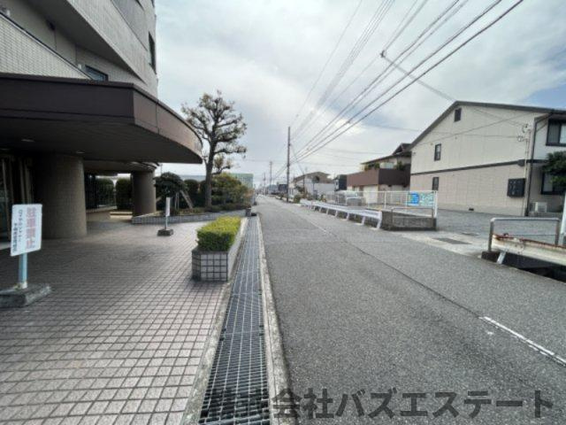 ロイヤルシャトー手柄南の周辺