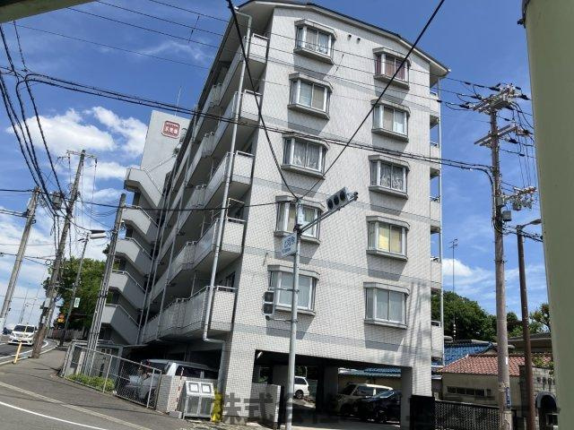 ロワイヤル京見橋の外観