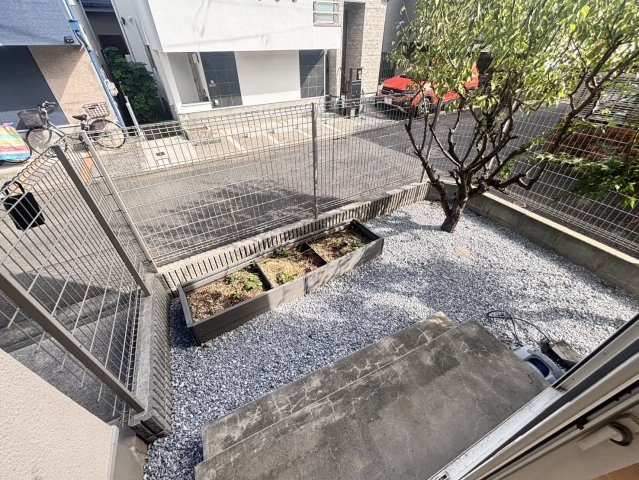 【庭】