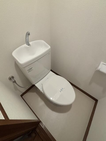 関根ビルのトイレ