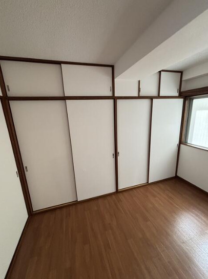 関根ビルの収納