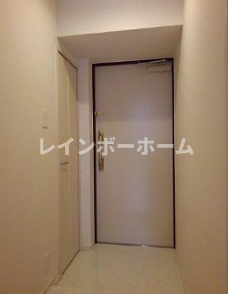 フィオーレ　カンパネラの玄関