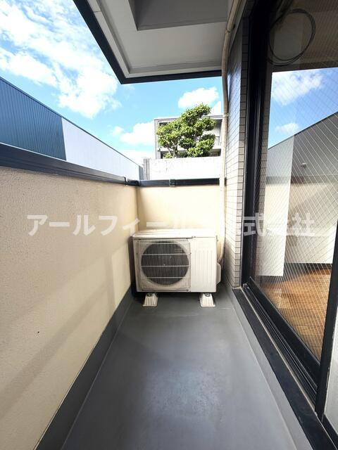 新松戸ＣＳビルのバルコニー