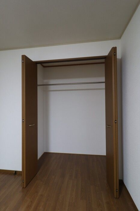 コンフォール翠　A棟の収納