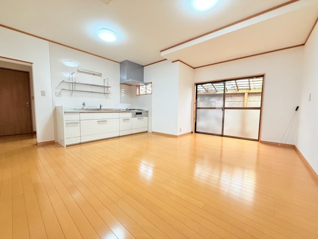 田辺市鮎川_中古戸建ての居間・リビング