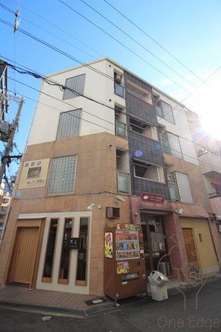 レオン天神橋の外観