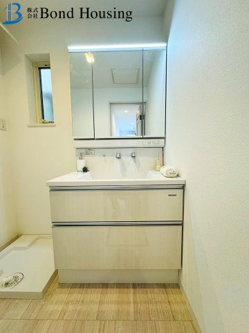 角地に付き開放感あり　大道町2丁目　新築限定1棟の独立洗面台