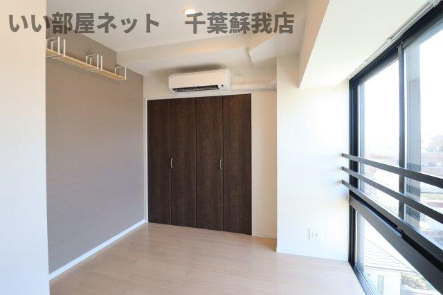 Maderの寝室|開放的な寝室です