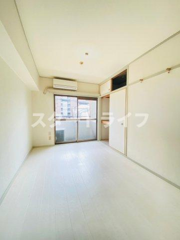 大阪市淀川区東三国５丁目の賃貸マンションの居間・リビング