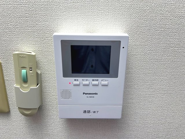 WEST COURT S棟のセキュリティ|イメージ（同建物内別部屋の写真です）