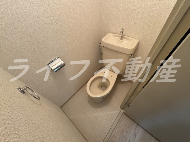 サンポートハイム大今里のトイレ|シンプルで使いやすいトイレです