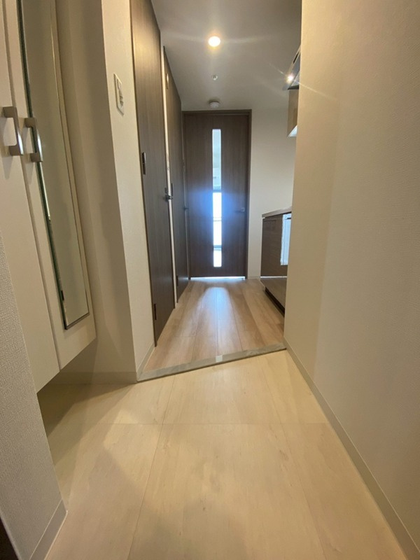 エスリード神戸グランドールの玄関|同物件別部屋写真