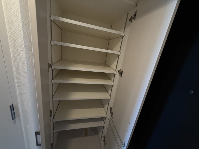 エスリード神戸元町ヒルズの収納|同物件別部屋写真