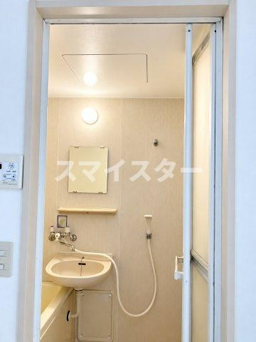 習志野市藤崎４丁目のアパートの洗面所