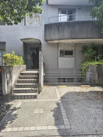 クリフサイドテラスのエントランス