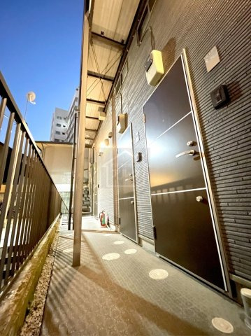 板橋区板橋４丁目のアパートの玄関