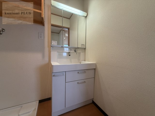 大阪市西成区千本北2丁目の独立洗面台