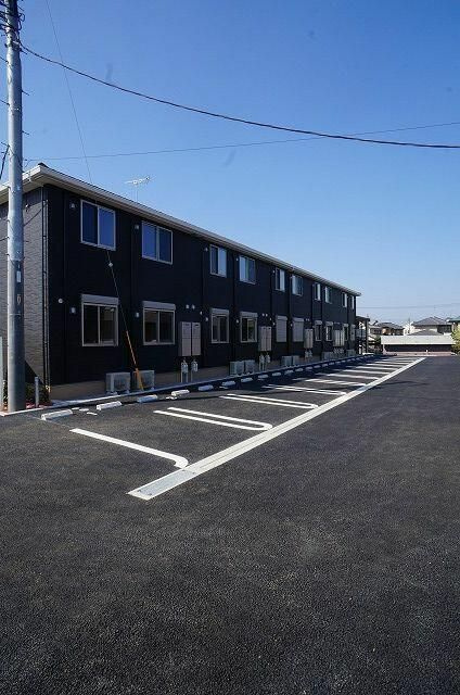 オリーブの駐車場