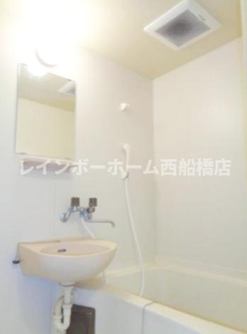エステートピア慶の浴室