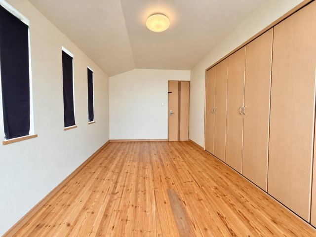 篠原北町4丁目中古戸建の洋室|コンパクトで使いやすい洋室です