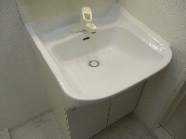 エノキプラザの独立洗面台