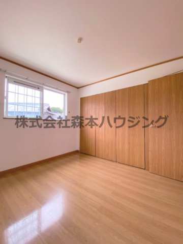 【寝室】 | 　エクセルハイム | 落ち着いて過ごせるお部屋なので、寝室にいかがでしょうか