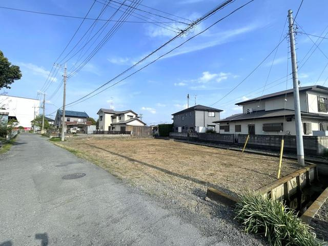比企郡吉見町下細谷　売地の前面道路含む現地写真