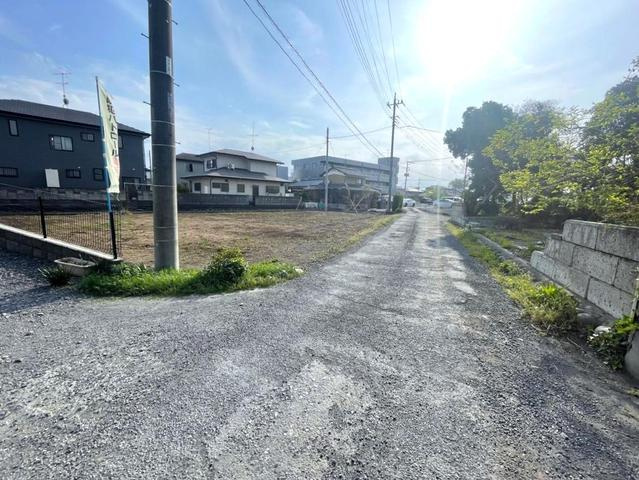 比企郡吉見町下細谷　売地の前面道路含む現地写真