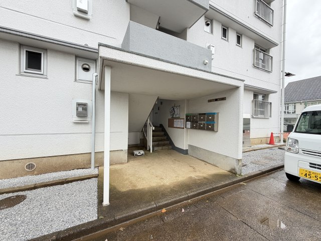 松戸タイムズ2号棟のエントランス