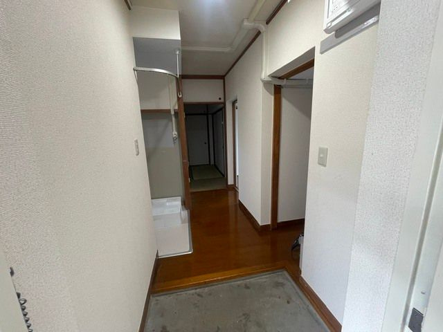 松戸タイムズ2号棟の玄関