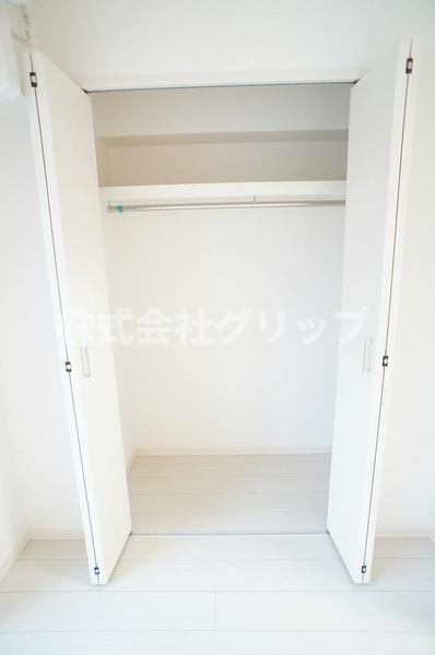 横浜市西区浅間町４丁目の賃貸マンションの収納