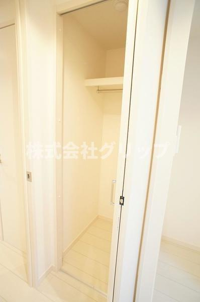 横浜市西区浅間町４丁目の賃貸マンションの収納